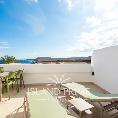 Daire Stunning Ocean Views Holiday With Heated Pool In Amarilla Golf San Miguel de Abona
