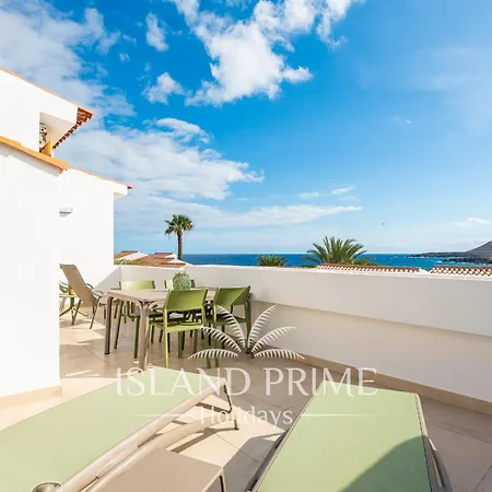 Stunning Ocean Views Holiday With Heated Pool In Amarilla Golf Daire San Miguel de Abona