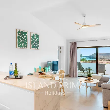 Daire Stunning Ocean Views Holiday With Heated Pool In Amarilla Golf San Miguel de Abona